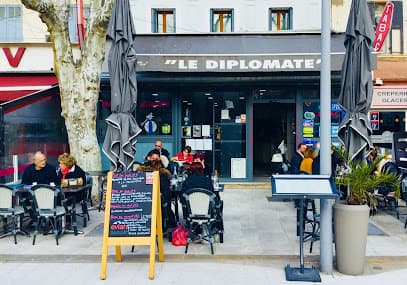 Diplomate
